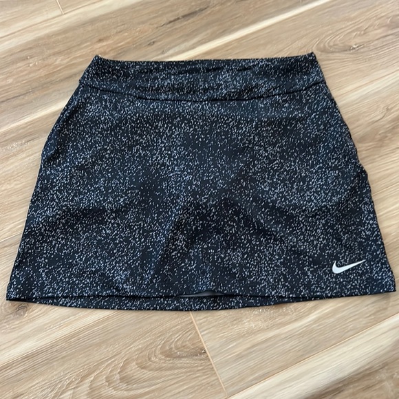 Women’s Nike skort - Picture 1 of 7